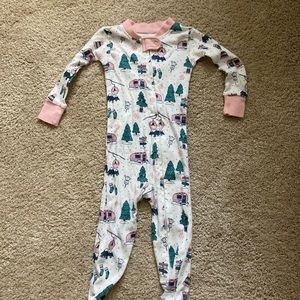 Honest brand onesie. Size: 12 months.